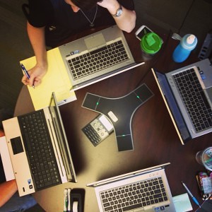 desk-laptops.jpg